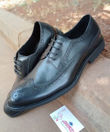 Black oxford suit shoe