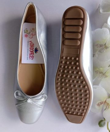 Silver doll shoe with front stripes