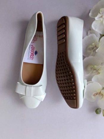 White thick bow doll shoe
