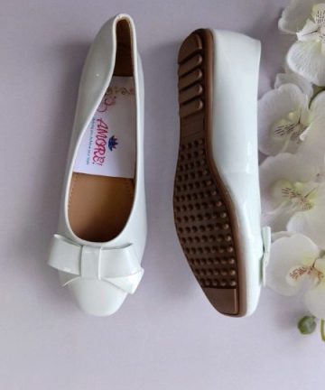 White thick bow doll shoe
