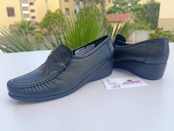 Black wedge mocassin