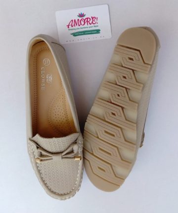 Beige loafer