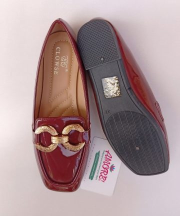 Maroon wetlook mocassin