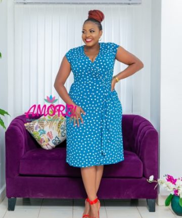 Blue and White Polka V neck polka