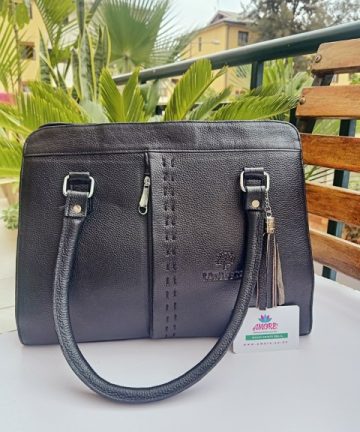 Black rectangular leather bag