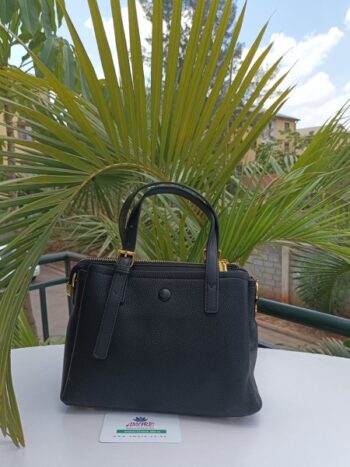 Black petit crossbody bag