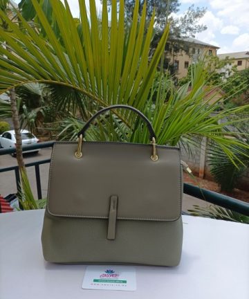 Green petit flap bag
